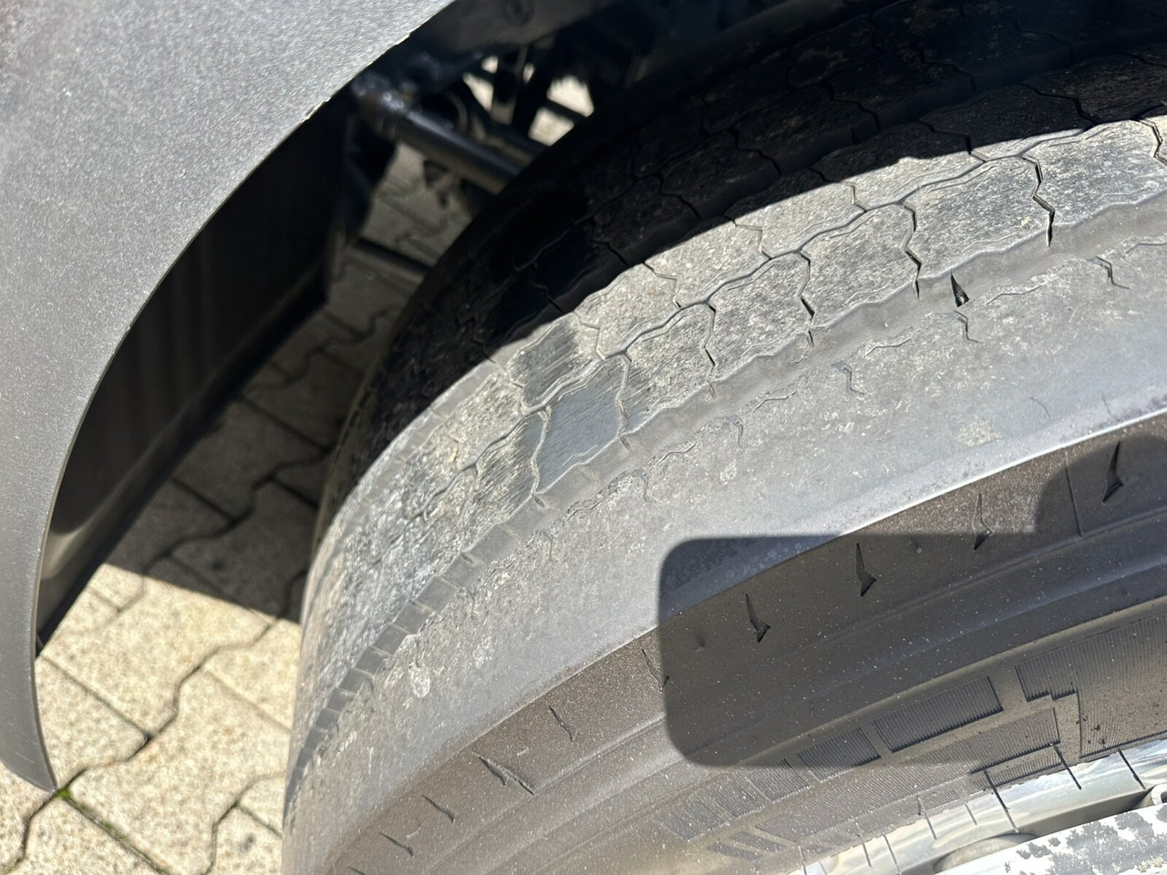 DAF XF 530 FT 6x2 XF 530 FT 6x2, Intarder, Navi, Spacecab, Vorlauflenk/lift, zGG 68t - Τράκτορας: φωτογραφία 3 DAF XF 530 FT 6x2 XF 530 FT 6x2, Intarder, Navi, Spacecab, Vorlauflenk/lift, zGG 68t - Τράκτορας: φωτογραφία 3