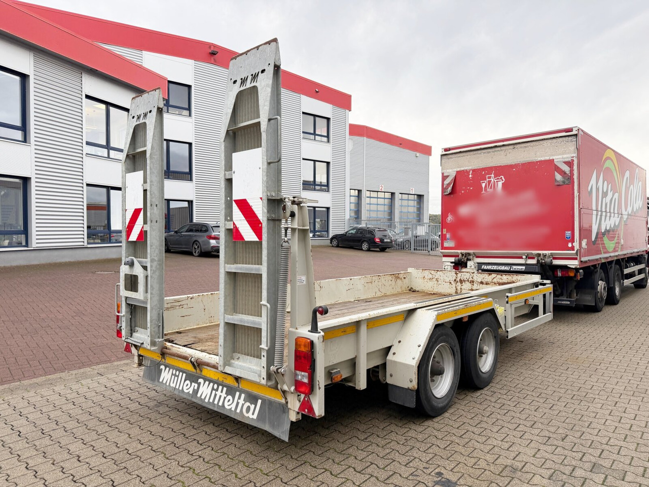 Ρυμούλκα με χαμηλό δάπεδο για τη μεταφορά βαρέως εξοπλισμού ETS-TA-B 10,7 ETS-TA-B 10,7: φωτογραφία 7 Ρυμούλκα με χαμηλό δάπεδο για τη μεταφορά βαρέως εξοπλισμού ETS-TA-B 10,7 ETS-TA-B 10,7: φωτογραφία 7