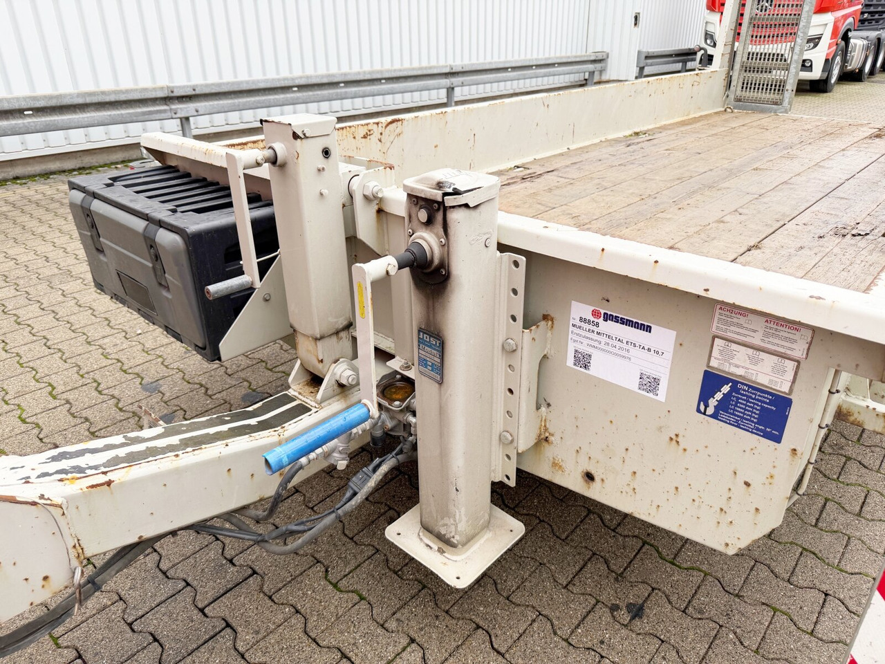 Ρυμούλκα με χαμηλό δάπεδο για τη μεταφορά βαρέως εξοπλισμού ETS-TA-B 10,7 ETS-TA-B 10,7: φωτογραφία 11 Ρυμούλκα με χαμηλό δάπεδο για τη μεταφορά βαρέως εξοπλισμού ETS-TA-B 10,7 ETS-TA-B 10,7: φωτογραφία 11