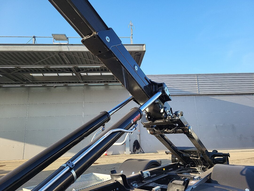 Euro Cargo 180E320 4x2 Euro Cargo 180E320 4x2, HIAB Abroller - Φορτηγό φόρτωσης γάντζου: φωτογραφία 2 Euro Cargo 180E320 4x2 Euro Cargo 180E320 4x2, HIAB Abroller - Φορτηγό φόρτωσης γάντζου: φωτογραφία 2