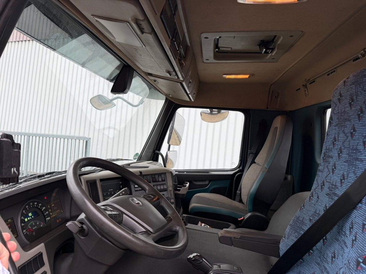 FM 410 6x2 FM 410 6x2, Lenk-/Liftachse, Motorabtrieb - Φορτηγό φόρτωσης γάντζου: φωτογραφία 4 FM 410 6x2 FM 410 6x2, Lenk-/Liftachse, Motorabtrieb - Φορτηγό φόρτωσης γάντζου: φωτογραφία 4