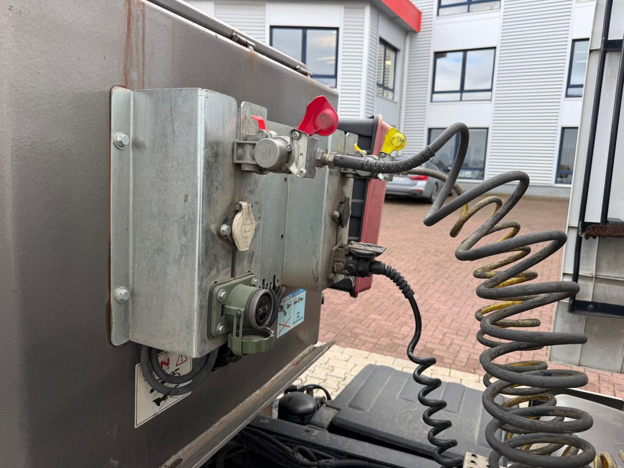 GVN Trailer 329 GVN Trailer 329, Liftachse, Verbr. auf 3m, hydr. Rampen - Επικαθήμενο με χαμηλό δάπεδο: φωτογραφία 2 GVN Trailer 329 GVN Trailer 329, Liftachse, Verbr. auf 3m, hydr. Rampen - Επικαθήμενο με χαμηλό δάπεδο: φωτογραφία 2