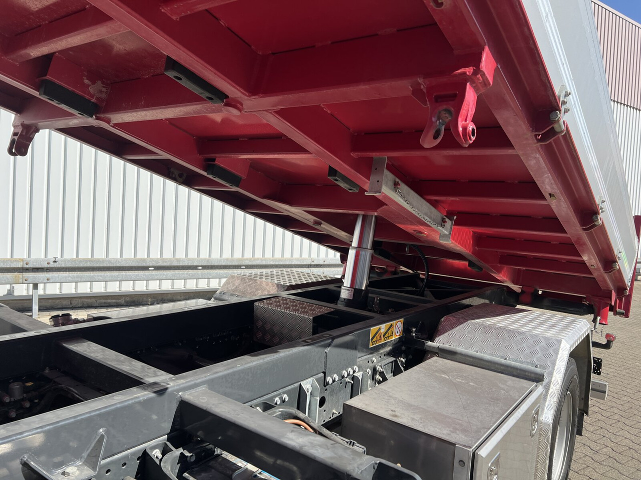 Φορτηγό ανατρεπόμενο Iveco EuroCargo ML140E28K 4x2 EuroCargo ML140E28K 4x2, Nüssli 3-S-Kipper, 2 x AHK: φωτογραφία 13