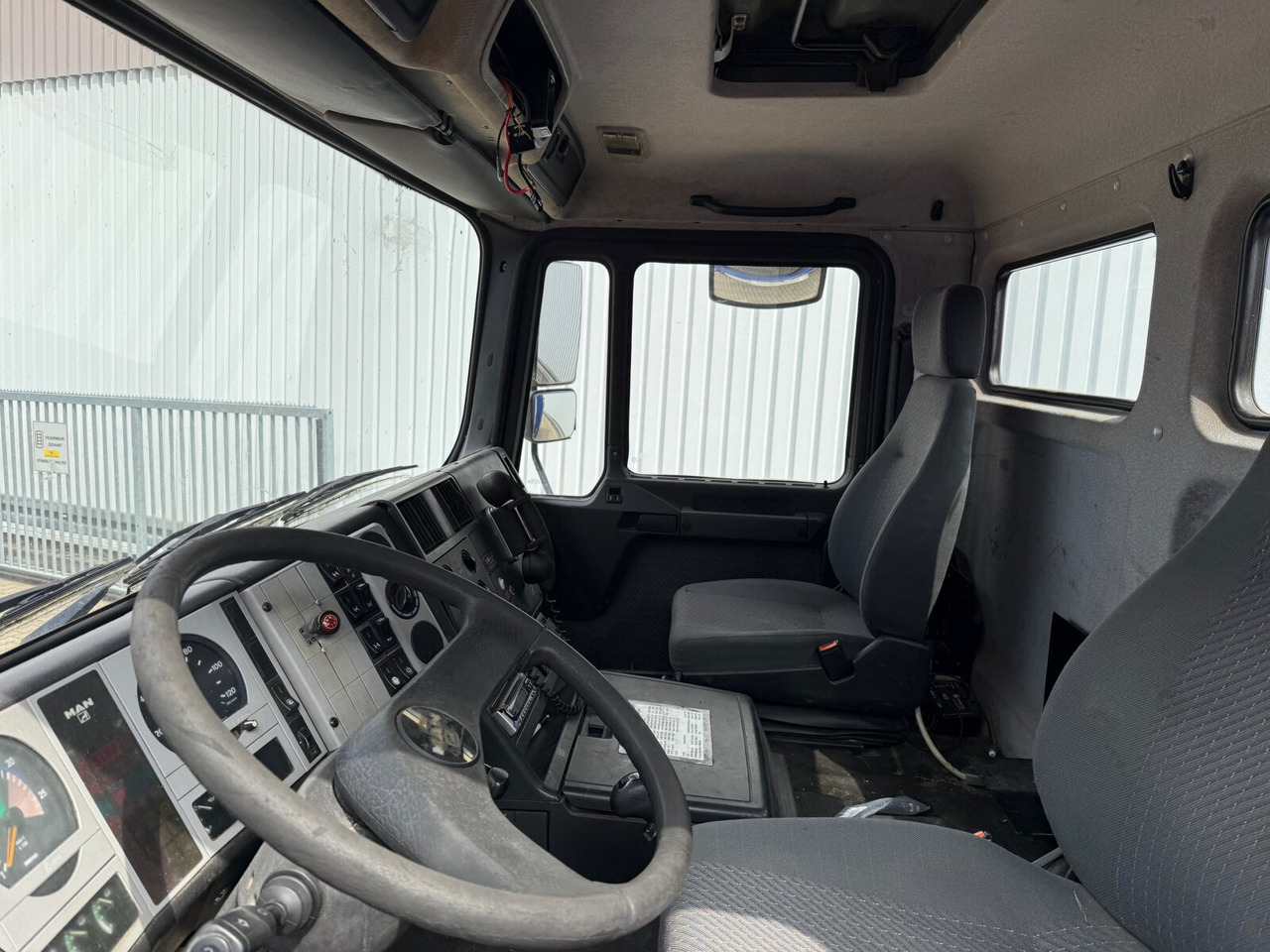 MAN 27.403 6x6 BB 27.403 6x6 BB, EX-THW - Φορτηγό ανατρεπόμενο: φωτογραφία 3 MAN 27.403 6x6 BB 27.403 6x6 BB, EX-THW - Φορτηγό ανατρεπόμενο: φωτογραφία 3
