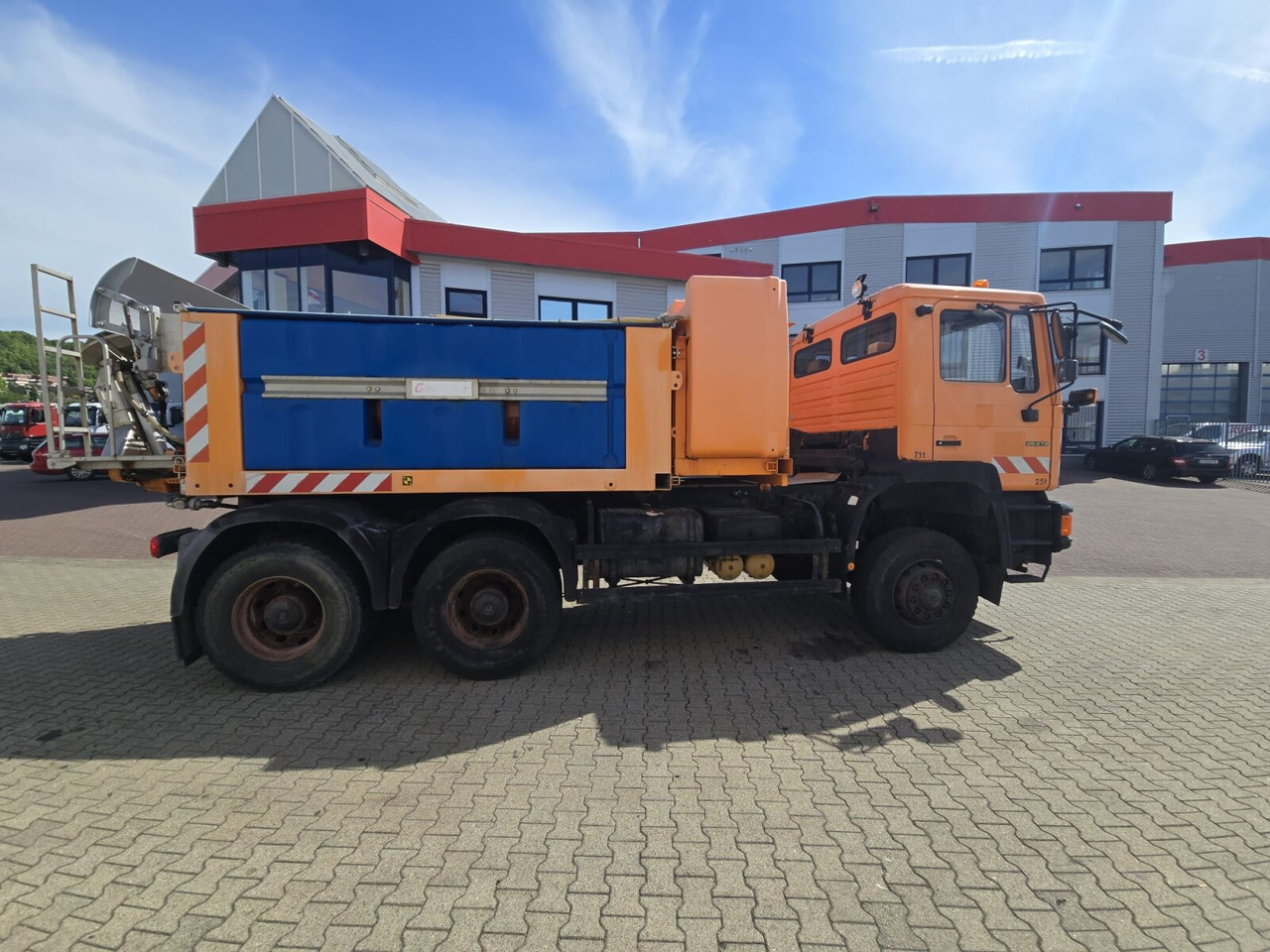 Φορτηγό σασί MAN F10 26.272 6x6 F10 26.272 6x6, F90: φωτογραφία 11 Φορτηγό σασί MAN F10 26.272 6x6 F10 26.272 6x6, F90: φωτογραφία 11