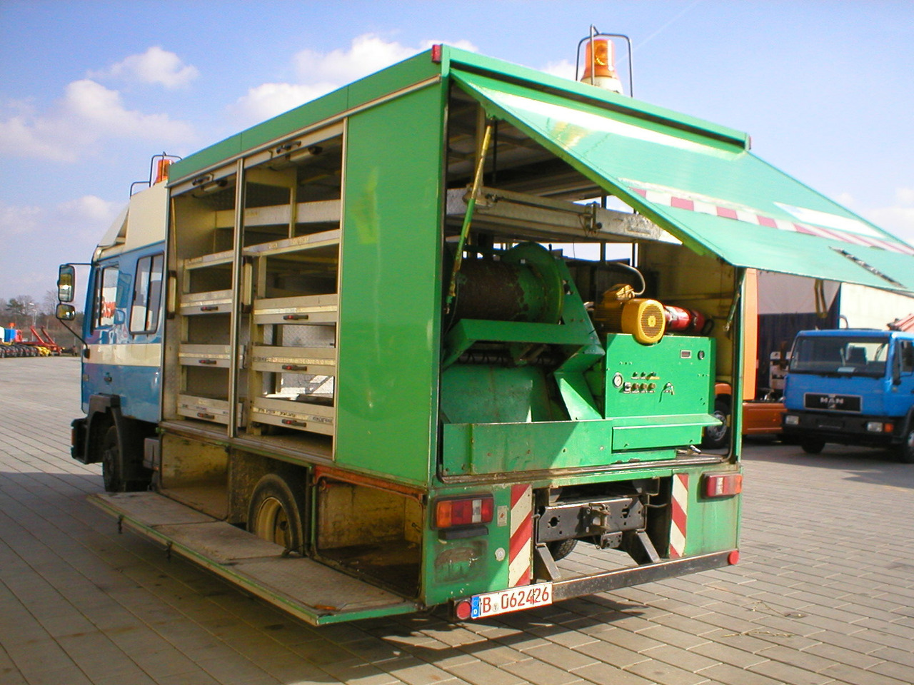 MAN M02 12.232 4x2 Spülwagen - Φορτηγό: φωτογραφία 2 MAN M02 12.232 4x2 Spülwagen - Φορτηγό: φωτογραφία 2