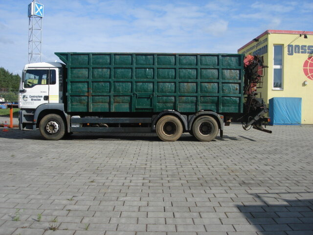 MAN TGA 26.413 BB 6x4 TGA 26.413 BB 6x4 mit Heckkran Jonsered 1020 - Φορτηγό με γερανό: φωτογραφία 1 MAN TGA 26.413 BB 6x4 TGA 26.413 BB 6x4 mit Heckkran Jonsered 1020 - Φορτηγό με γερανό: φωτογραφία 1