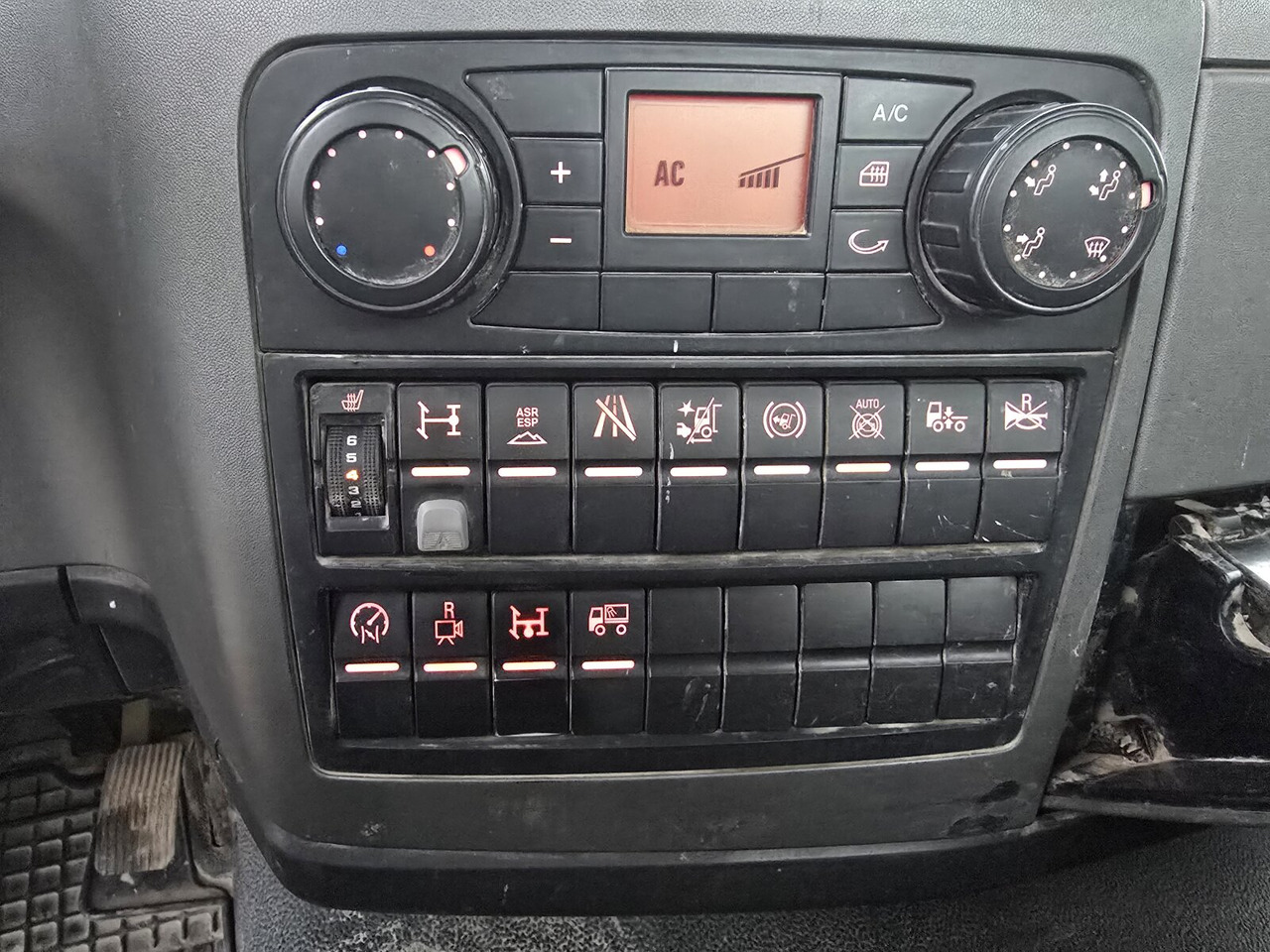 MAN TGL 12.250 BL/4x2 TGL 12.250 BL/4x2, Palfinger Abroller P 07-25MPA, 2xAHK-ÖL - Φορτηγό φόρτωσης γάντζου: φωτογραφία 2 MAN TGL 12.250 BL/4x2 TGL 12.250 BL/4x2, Palfinger Abroller P 07-25MPA, 2xAHK-ÖL - Φορτηγό φόρτωσης γάντζου: φωτογραφία 2