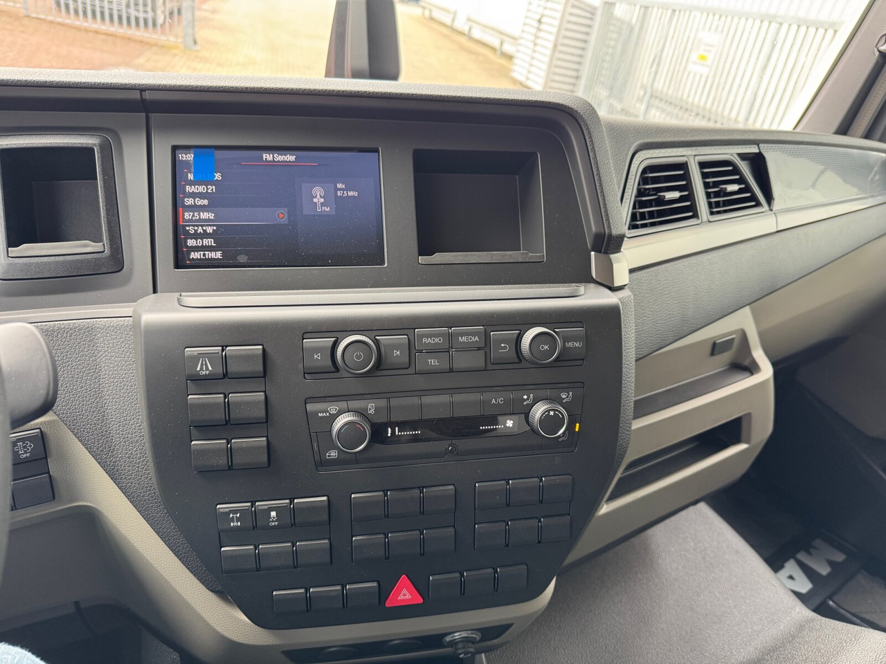 MAN TGL 8.160 4x2 BL CH TGL 8.160 4x2 BL CH - Φορτηγό σασί: φωτογραφία 5 MAN TGL 8.160 4x2 BL CH TGL 8.160 4x2 BL CH - Φορτηγό σασί: φωτογραφία 5