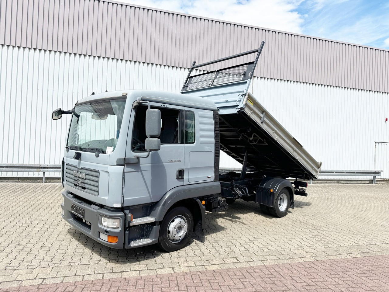 MAN TGL 8.180 4x2 BB Doka TGL 8.180 4x2 BB Doka, 2x AHK - Φορτηγό ανατρεπόμενο: φωτογραφία 1 MAN TGL 8.180 4x2 BB Doka TGL 8.180 4x2 BB Doka, 2x AHK - Φορτηγό ανατρεπόμενο: φωτογραφία 1