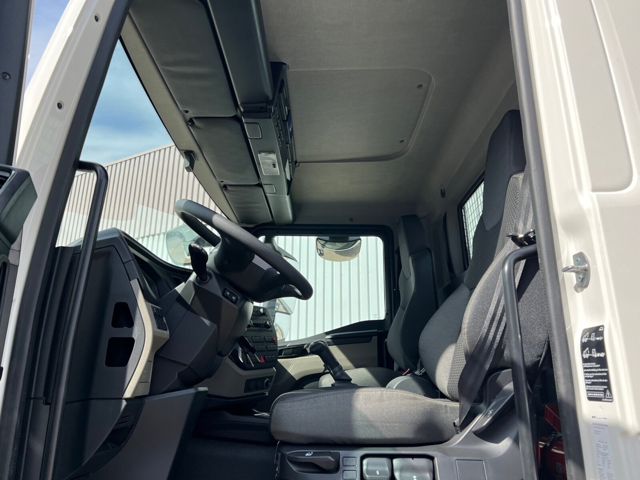 MAN TGM 18.250/340 4x2 BL CH TGM 18.250/340 4x2 BL CH, Funk, 2x VORHANDEN - Φορτηγό φόρτωσης γάντζου: φωτογραφία 4 MAN TGM 18.250/340 4x2 BL CH TGM 18.250/340 4x2 BL CH, Funk, 2x VORHANDEN - Φορτηγό φόρτωσης γάντζου: φωτογραφία 4