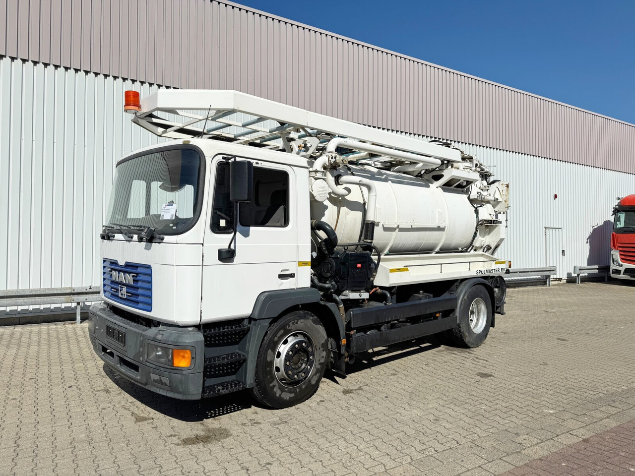 MAN TGM 18.284 4x2 BL TGM 18.284 4x2 BL, Assmann Saug- und Spülwagen 9m³ - Φορτηγό: φωτογραφία 1 MAN TGM 18.284 4x2 BL TGM 18.284 4x2 BL, Assmann Saug- und Spülwagen 9m³ - Φορτηγό: φωτογραφία 1