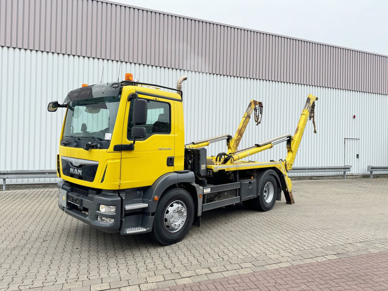 MAN TGM 18.290 4x2 BL TGM 18.290 4x2 BL, Meiller Teleabsetzkipper, Funk - Φορτηγό καδοφόρος φορτωτής: φωτογραφία 1 MAN TGM 18.290 4x2 BL TGM 18.290 4x2 BL, Meiller Teleabsetzkipper, Funk - Φορτηγό καδοφόρος φορτωτής: φωτογραφία 1