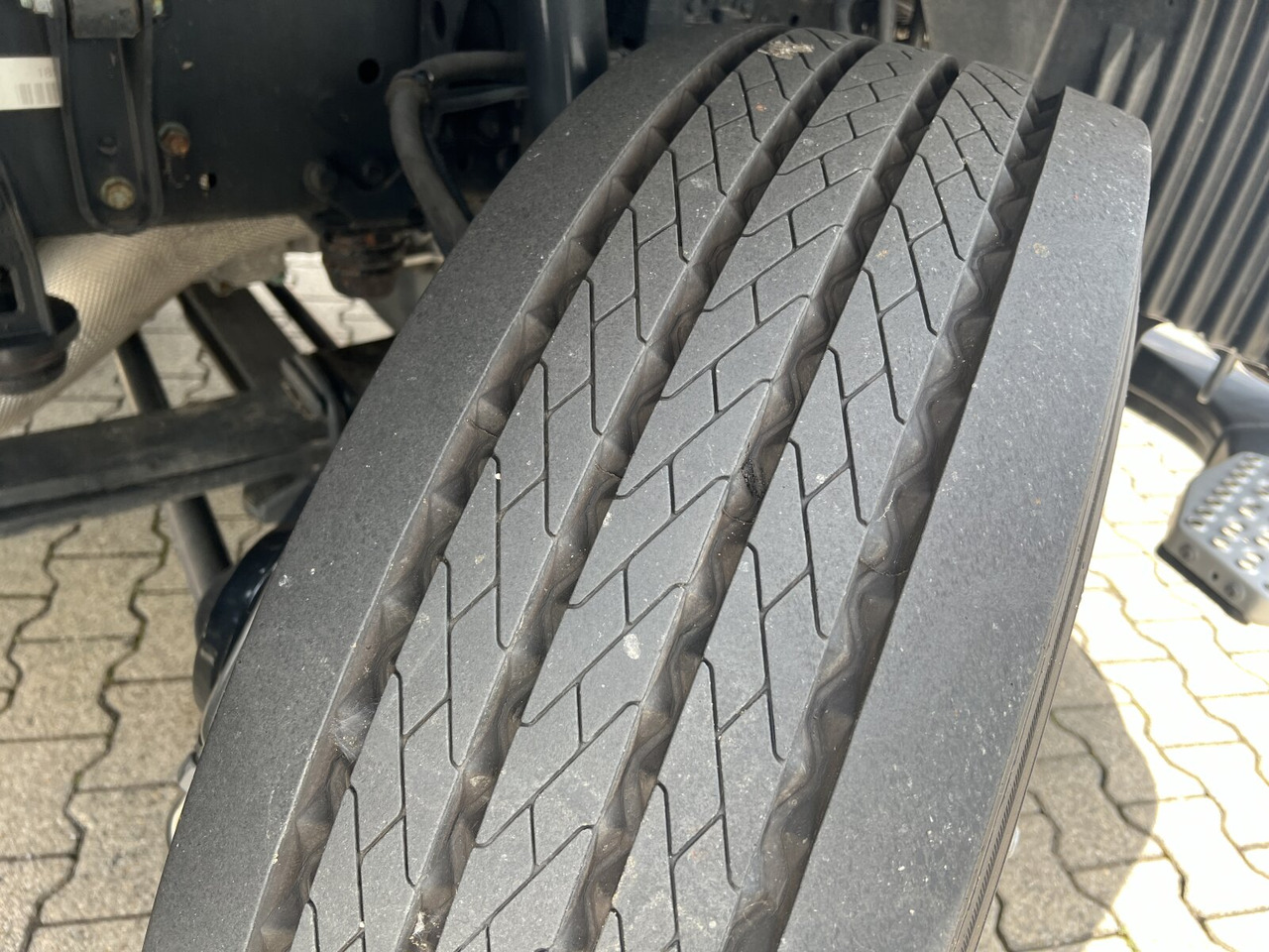 MAN TGS 26.320 6X2-4 BL TGS 26.320 6X2-4 BL, Lenk-/Liftachse, Rechtslenker, Export Only! - Φορτηγό σασί: φωτογραφία 4 MAN TGS 26.320 6X2-4 BL TGS 26.320 6X2-4 BL, Lenk-/Liftachse, Rechtslenker, Export Only! - Φορτηγό σασί: φωτογραφία 4