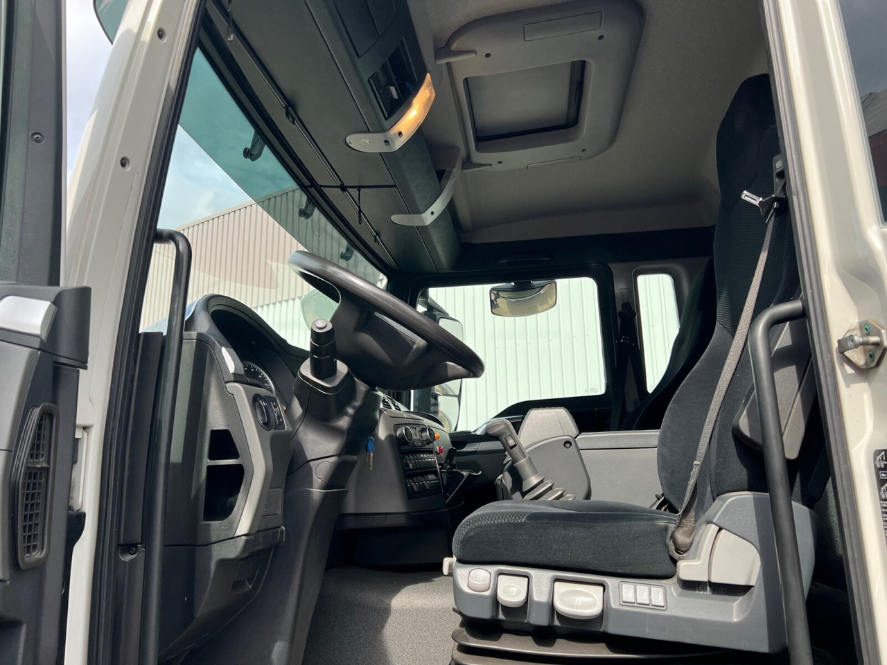 MAN TGS 26.360/400 6x2-4 BL TGS 26.360/400 6x2-4 BL, Lenk-/Lift, Kran Atlas AK 206.3E A5, Funk - Φορτηγό με γερανό, Φορτηγό με ανοιχτή καρότσα: φωτογραφία 2 MAN TGS 26.360/400 6x2-4 BL TGS 26.360/400 6x2-4 BL, Lenk-/Lift, Kran Atlas AK 206.3E A5, Funk - Φορτηγό με γερανό, Φορτηγό με ανοιχτή καρότσα: φωτογραφία 2