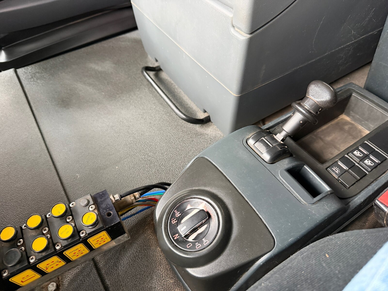 MAN TGS 26.480 6x4 BL TGS 26.480 6x4 BL, Motorabtrieb, Navi, Intarder, Hyva 20.60 S - Φορτηγό φόρτωσης γάντζου: φωτογραφία 3 MAN TGS 26.480 6x4 BL TGS 26.480 6x4 BL, Motorabtrieb, Navi, Intarder, Hyva 20.60 S - Φορτηγό φόρτωσης γάντζου: φωτογραφία 3