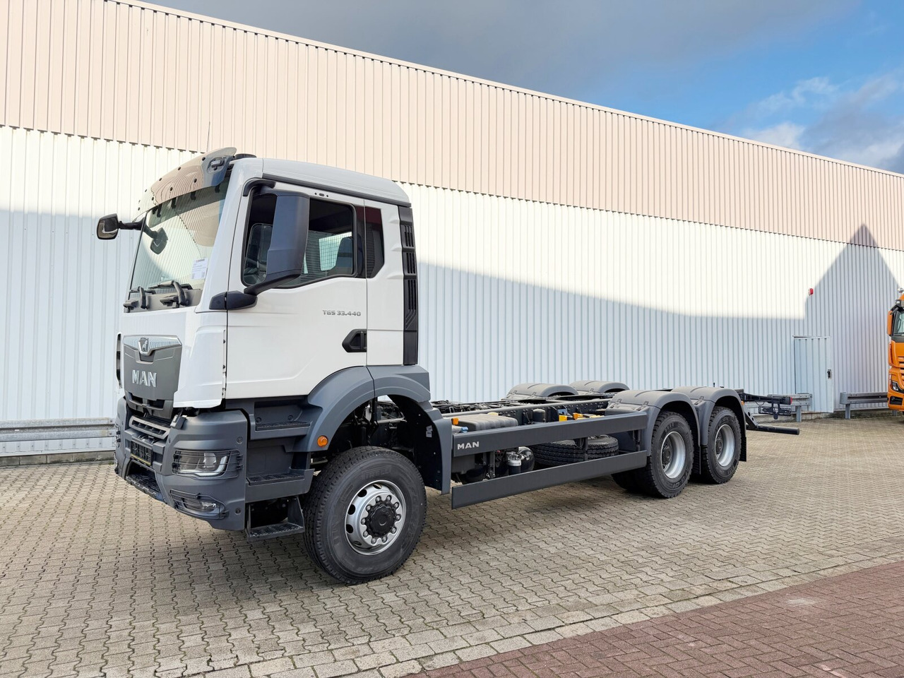 MAN TGS 33.440 6x6 BB CH TGS 33.440 6x6 BB CH, Hohe Bauart, Nebenantrieb - Φορτηγό σασί: φωτογραφία 1 MAN TGS 33.440 6x6 BB CH TGS 33.440 6x6 BB CH, Hohe Bauart, Nebenantrieb - Φορτηγό σασί: φωτογραφία 1