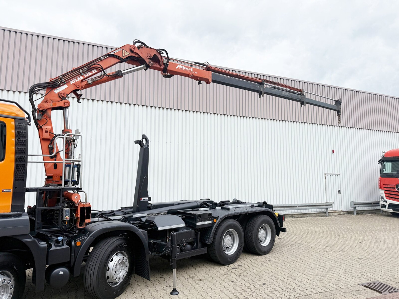 MAN TGS 35.440 8x4 BL TGS 35.440 8x4 BL, Meiller 19.62, Atlas Kran 135.2-A3, Funk - Φορτηγό φόρτωσης γάντζου, Φορτηγό με γερανό: φωτογραφία 2 MAN TGS 35.440 8x4 BL TGS 35.440 8x4 BL, Meiller 19.62, Atlas Kran 135.2-A3, Funk - Φορτηγό φόρτωσης γάντζου, Φορτηγό με γερανό: φωτογραφία 2