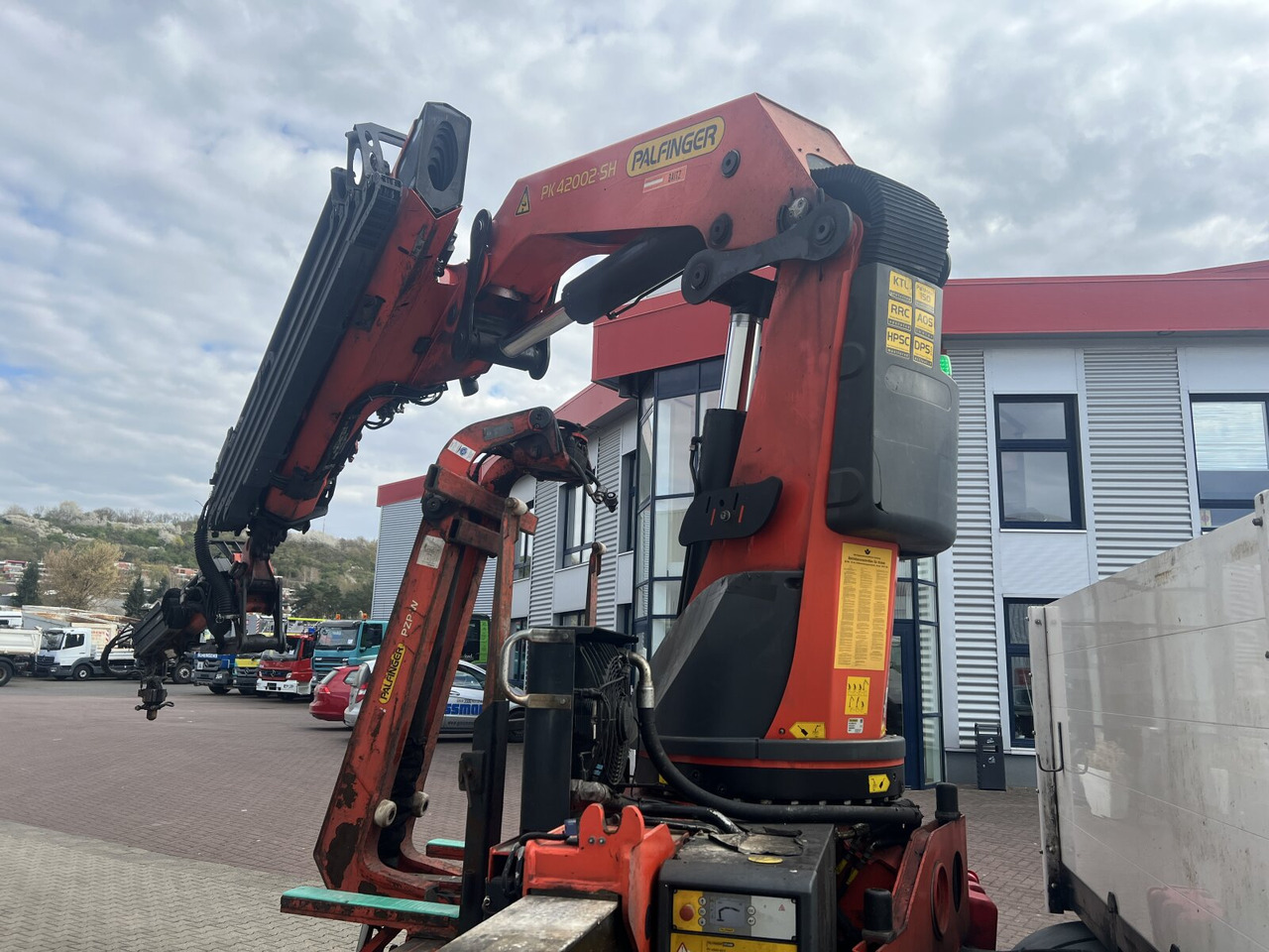MAN TGS 35.440 8x4 BL TGS 35.440 8x4 BL, Navi, Heckkran Palfinger PK42002 SH-F + Jip PJ 060 B, 24,9m-730kg, Funk - Φορτηγό με γερανό: φωτογραφία 2 MAN TGS 35.440 8x4 BL TGS 35.440 8x4 BL, Navi, Heckkran Palfinger PK42002 SH-F + Jip PJ 060 B, 24,9m-730kg, Funk - Φορτηγό με γερανό: φωτογραφία 2