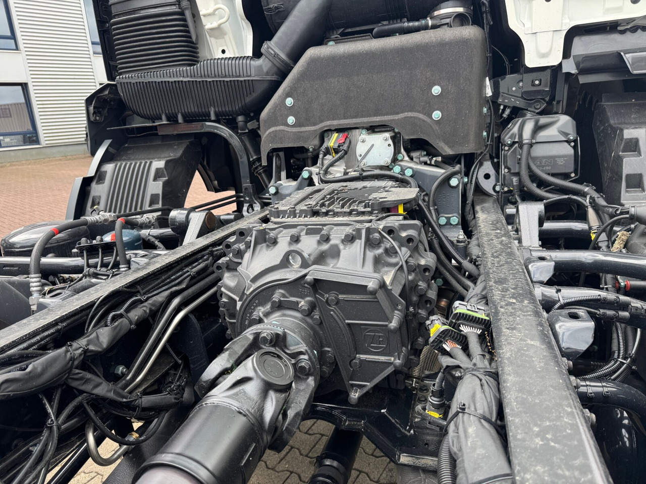MAN TGS 35.480 8x8 BB CH TGS 35.480 8x8 BB CH, Hohe Bauart, Nebenantrieb - Φορτηγό φόρτωσης γάντζου: φωτογραφία 2 MAN TGS 35.480 8x8 BB CH TGS 35.480 8x8 BB CH, Hohe Bauart, Nebenantrieb - Φορτηγό φόρτωσης γάντζου: φωτογραφία 2