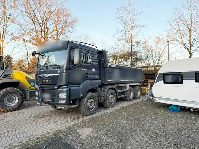 MAN TGS 35.510 8x4 BL TGS 35.510 8x4 BL, Intarder, Stahlmulde ca. 13m³, hydr. Heckklappenöffnung - Ανατρεπόμενο όχημα: φωτογραφία 1 MAN TGS 35.510 8x4 BL TGS 35.510 8x4 BL, Intarder, Stahlmulde ca. 13m³, hydr. Heckklappenöffnung - Ανατρεπόμενο όχημα: φωτογραφία 1