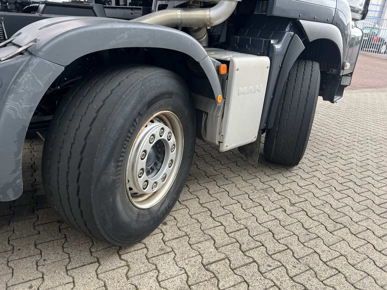 MAN TGS 35.510 8x4 BL TGS 35.510 8x4 BL, Intarder, Stahlmulde ca. 13m³, hydr. Heckklappenöffnung - Ανατρεπόμενο όχημα: φωτογραφία 4 MAN TGS 35.510 8x4 BL TGS 35.510 8x4 BL, Intarder, Stahlmulde ca. 13m³, hydr. Heckklappenöffnung - Ανατρεπόμενο όχημα: φωτογραφία 4