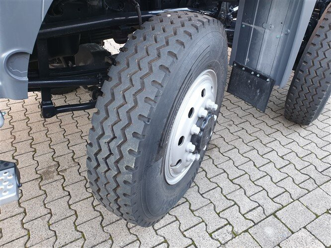 MAN TGS 41.480 8X6 BB TGS 41.480 8X6 BB, ca. 25.000l mit Separatpumpe - Φορτηγό βυτιοφόρο: φωτογραφία 2 MAN TGS 41.480 8X6 BB TGS 41.480 8X6 BB, ca. 25.000l mit Separatpumpe - Φορτηγό βυτιοφόρο: φωτογραφία 2