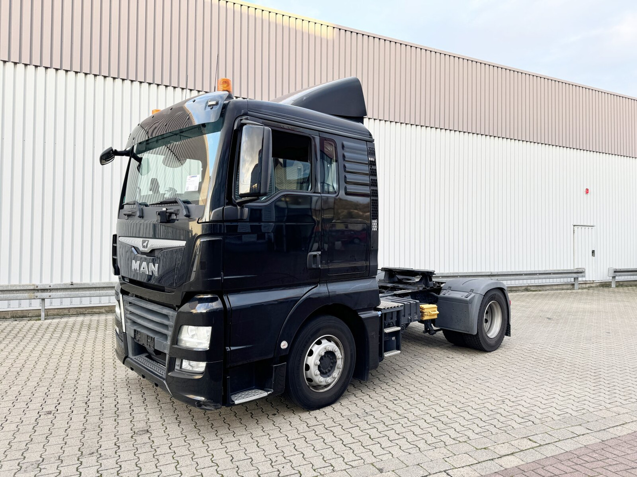 MAN TGX 18.420 4x2 BLS TGX 18.420 4X2 BLS, Retarder - Τράκτορας: φωτογραφία 1 MAN TGX 18.420 4x2 BLS TGX 18.420 4X2 BLS, Retarder - Τράκτορας: φωτογραφία 1