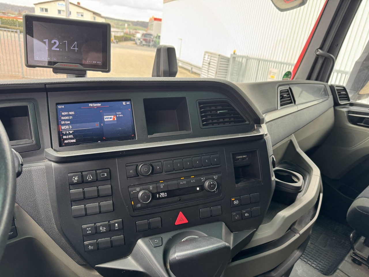 MAN TGX 26.470 6X2-4 BL TGX 26.470 6X2-4 BL, Lenk-/Liftachse, XLX-Fahrerhaus, VDL Abrollanlage 7m - Φορτηγό φόρτωσης γάντζου: φωτογραφία 5 MAN TGX 26.470 6X2-4 BL TGX 26.470 6X2-4 BL, Lenk-/Liftachse, XLX-Fahrerhaus, VDL Abrollanlage 7m - Φορτηγό φόρτωσης γάντζου: φωτογραφία 5