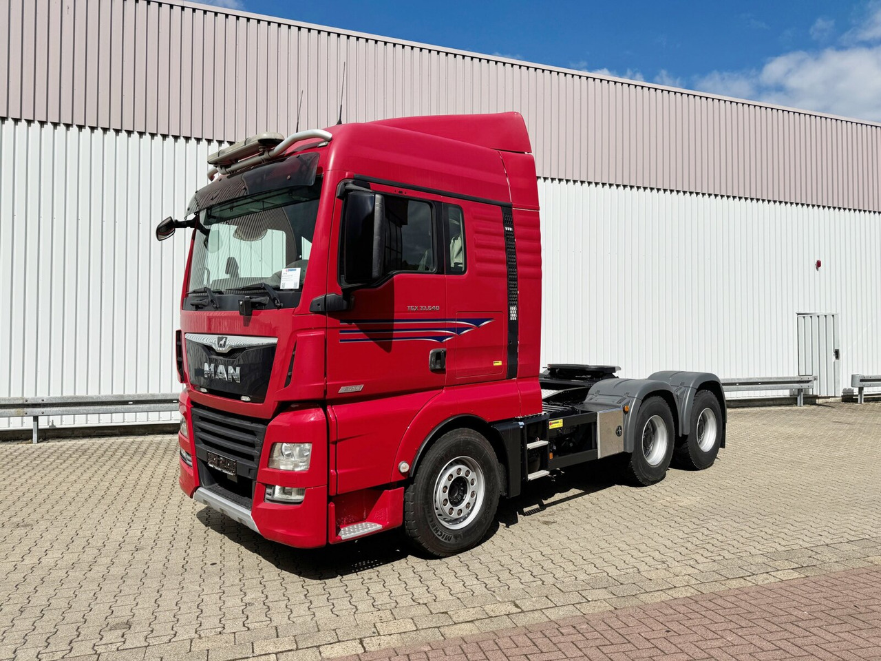 MAN TGX 33.640 6X4 BLS TGX 33.640 6X4 BLS, Retarder, Hydraulik, 70t - Τράκτορας: φωτογραφία 1 MAN TGX 33.640 6X4 BLS TGX 33.640 6X4 BLS, Retarder, Hydraulik, 70t - Τράκτορας: φωτογραφία 1