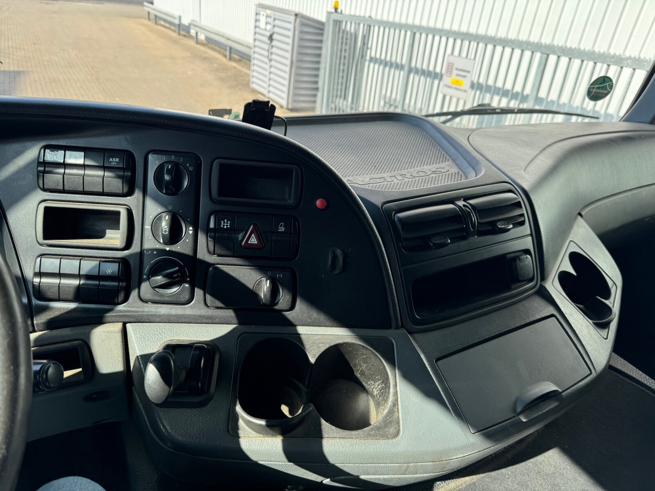 Mercedes-Benz Actros 1844 LS 4x2 Actros 1844 LS 4x2, Kipphydraulik - Τράκτορας: φωτογραφία 3 Mercedes-Benz Actros 1844 LS 4x2 Actros 1844 LS 4x2, Kipphydraulik - Τράκτορας: φωτογραφία 3