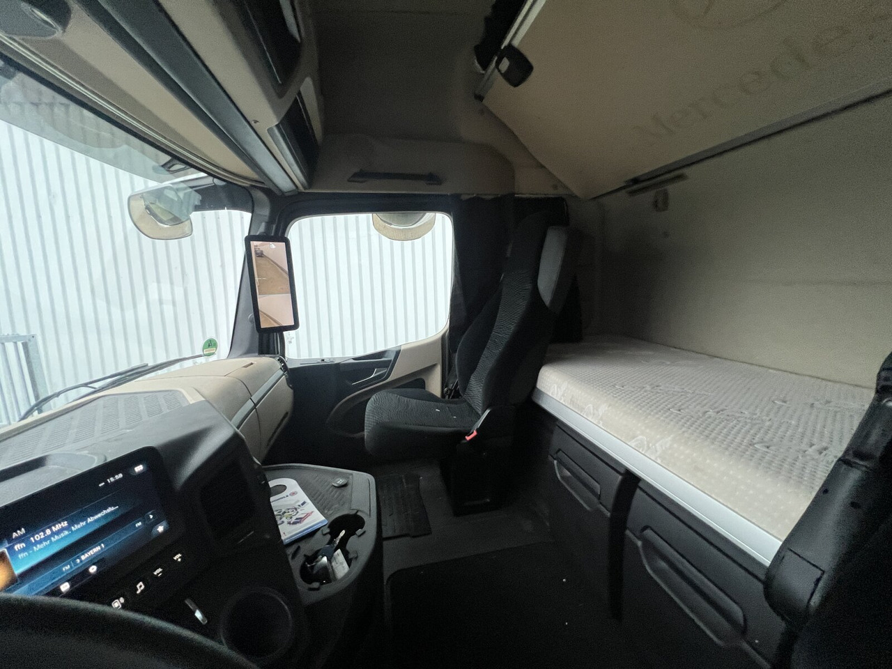Mercedes-Benz Actros 1848 LS 4x2 Actros 1848 LS 4x2, Volumer, Retarder - Τράκτορας: φωτογραφία 3 Mercedes-Benz Actros 1848 LS 4x2 Actros 1848 LS 4x2, Volumer, Retarder - Τράκτορας: φωτογραφία 3