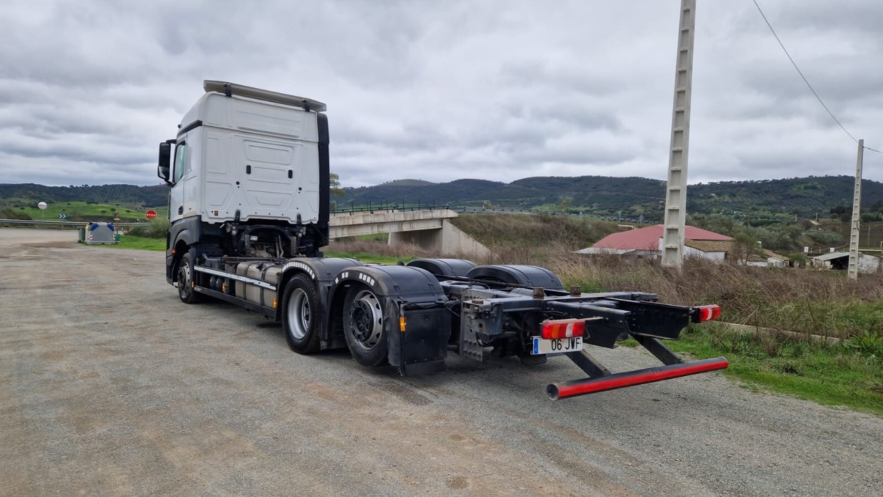 Mercedes-Benz Actros 2545 6x2 - Φορτηγό: φωτογραφία 5 Mercedes-Benz Actros 2545 6x2 - Φορτηγό: φωτογραφία 5