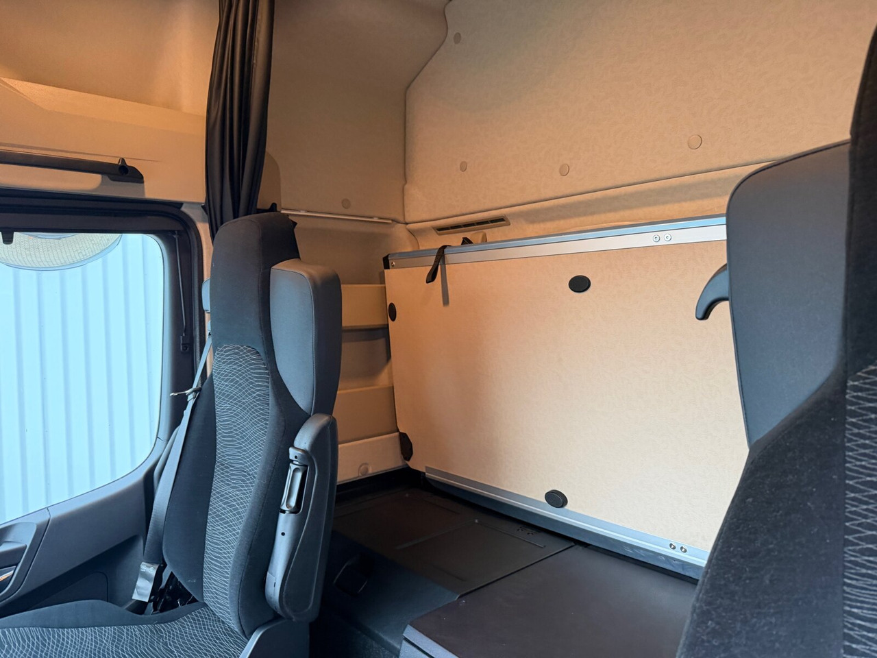 Mercedes-Benz Actros 2546 L 6x2 Actros 2546 L 6x2, Retarder, Lenk-/Liftachse, MultimediaCockpit, StreamSpace - Φορτηγό σασί: φωτογραφία 5 Mercedes-Benz Actros 2546 L 6x2 Actros 2546 L 6x2, Retarder, Lenk-/Liftachse, MultimediaCockpit, StreamSpace - Φορτηγό σασί: φωτογραφία 5