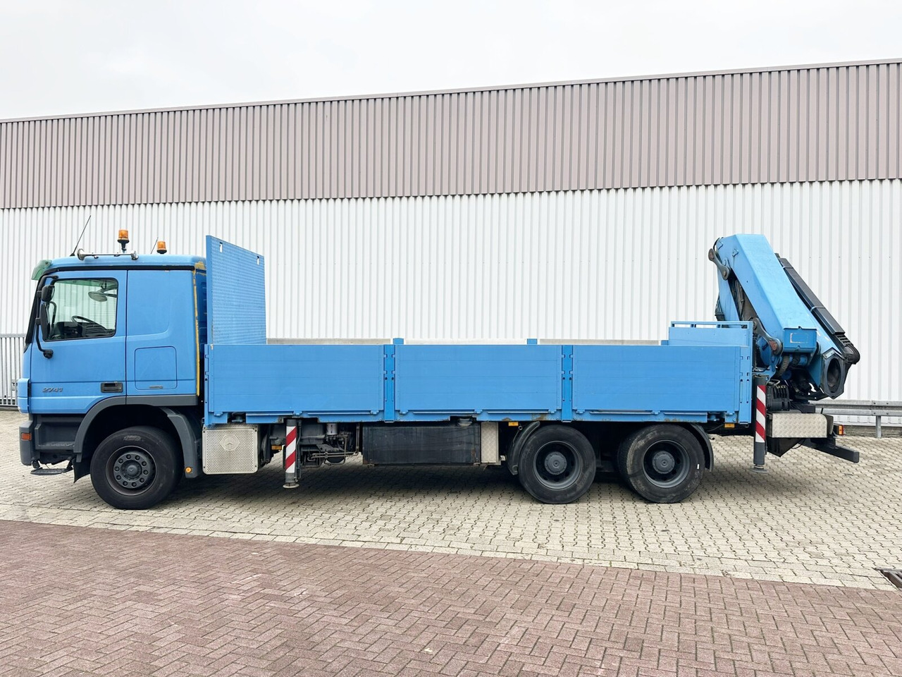 Mercedes-Benz Actros 2741 L 6x4 Actros 2741 L 6x4, Twist-Lock ausz. auf 3m, Heckkran Palfinger PK 42502-D, Funk - Φορτηγό με ανοιχτή καρότσα, Φορτηγό με γερανό: φωτογραφία 2 Mercedes-Benz Actros 2741 L 6x4 Actros 2741 L 6x4, Twist-Lock ausz. auf 3m, Heckkran Palfinger PK 42502-D, Funk - Φορτηγό με ανοιχτή καρότσα, Φορτηγό με γερανό: φωτογραφία 2