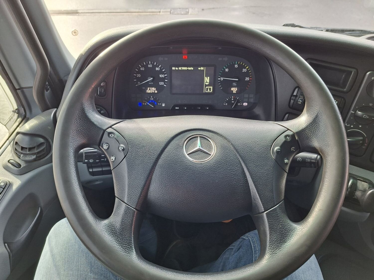 Mercedes-Benz Actros 4146 K 8x4/4 Actros 4146 K 8x4/4, Retarder, Kran Hiab XS 477 E-7 HiPro, Flyjib, Seilwinde, Funk - Φορτηγό φόρτωσης γάντζου, Φορτηγό με γερανό: φωτογραφία 4 Mercedes-Benz Actros 4146 K 8x4/4 Actros 4146 K 8x4/4, Retarder, Kran Hiab XS 477 E-7 HiPro, Flyjib, Seilwinde, Funk - Φορτηγό φόρτωσης γάντζου, Φορτηγό με γερανό: φωτογραφία 4