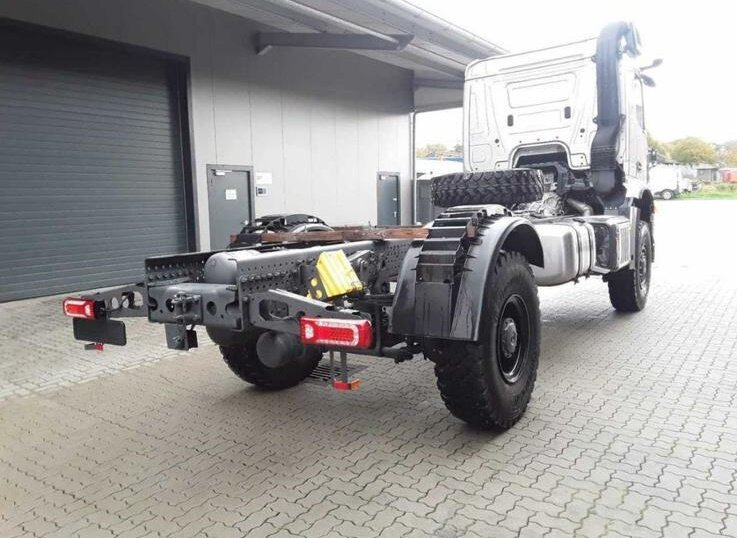 Mercedes-Benz Arocs 2053 A 4x4 Arocs 2053 A 4x4, Grounder, MirrorCam, Multimedia Cockpit, Navi - Φορτηγό σασί: φωτογραφία 5 Mercedes-Benz Arocs 2053 A 4x4 Arocs 2053 A 4x4, Grounder, MirrorCam, Multimedia Cockpit, Navi - Φορτηγό σασί: φωτογραφία 5