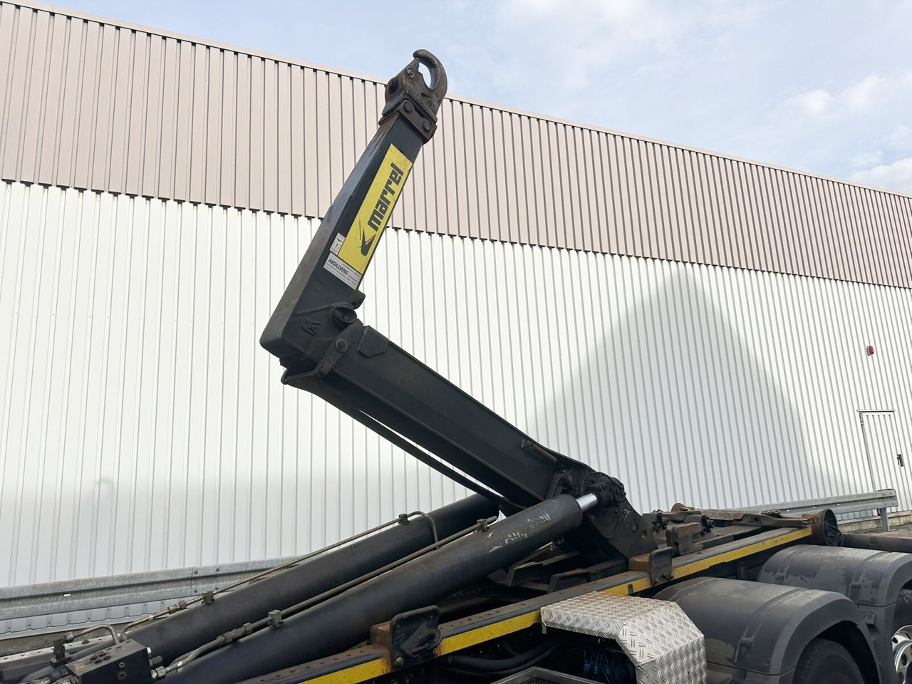 Mercedes-Benz Arocs 2552 L 6x2 Arocs 2552 L 6x2, Lenk-/Liftachse - Φορτηγό φόρτωσης γάντζου: φωτογραφία 3 Mercedes-Benz Arocs 2552 L 6x2 Arocs 2552 L 6x2, Lenk-/Liftachse - Φορτηγό φόρτωσης γάντζου: φωτογραφία 3