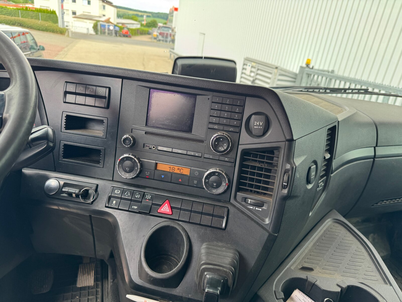 Mercedes-Benz Arocs 2651 L 6x4 Arocs 2651 L 6x4, Retarder, StreamSpace - Φορτηγό σασί: φωτογραφία 2 Mercedes-Benz Arocs 2651 L 6x4 Arocs 2651 L 6x4, Retarder, StreamSpace - Φορτηγό σασί: φωτογραφία 2