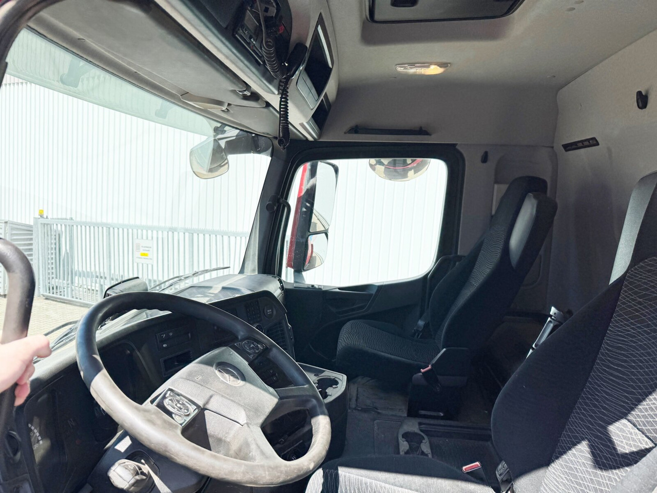 Mercedes-Benz Arocs 3243 K 8x4/4 Arocs 3243 K 8x4/4, Alu-Bordwände - Φορτηγό ανατρεπόμενο: φωτογραφία 2 Mercedes-Benz Arocs 3243 K 8x4/4 Arocs 3243 K 8x4/4, Alu-Bordwände - Φορτηγό ανατρεπόμενο: φωτογραφία 2