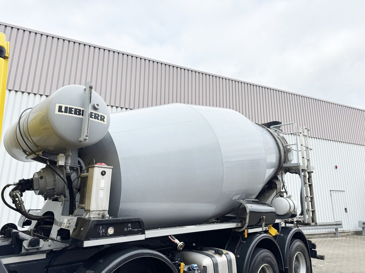 Mercedes-Benz Arocs 3246 B 8x4/4 Arocs 3246 B 8x4/4, Liebherr HTM 905 Mischer, 9m³, Multimedia Cockpit, Navi - Μπετονιέρα φορτηγό: φωτογραφία 4 Mercedes-Benz Arocs 3246 B 8x4/4 Arocs 3246 B 8x4/4, Liebherr HTM 905 Mischer, 9m³, Multimedia Cockpit, Navi - Μπετονιέρα φορτηγό: φωτογραφία 4