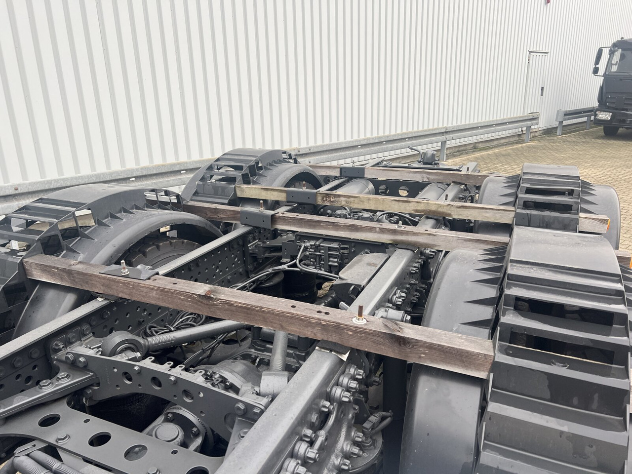 Mercedes-Benz Arocs 3251 L 8x4/4 Arocs 3251 L 8x4/4, mit Motorabtrieb C plus NA - Φορτηγό σασί: φωτογραφία 3 Mercedes-Benz Arocs 3251 L 8x4/4 Arocs 3251 L 8x4/4, mit Motorabtrieb C plus NA - Φορτηγό σασί: φωτογραφία 3
