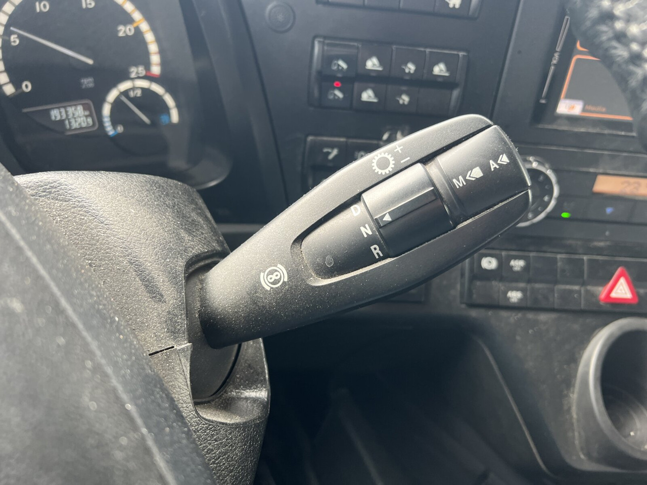 Mercedes-Benz Arocs 3253 K 8x4/4 Arocs 3253 K 8x4/4, Retarder, Motorabtrieb - Φορτηγό φόρτωσης γάντζου: φωτογραφία 2 Mercedes-Benz Arocs 3253 K 8x4/4 Arocs 3253 K 8x4/4, Retarder, Motorabtrieb - Φορτηγό φόρτωσης γάντζου: φωτογραφία 2