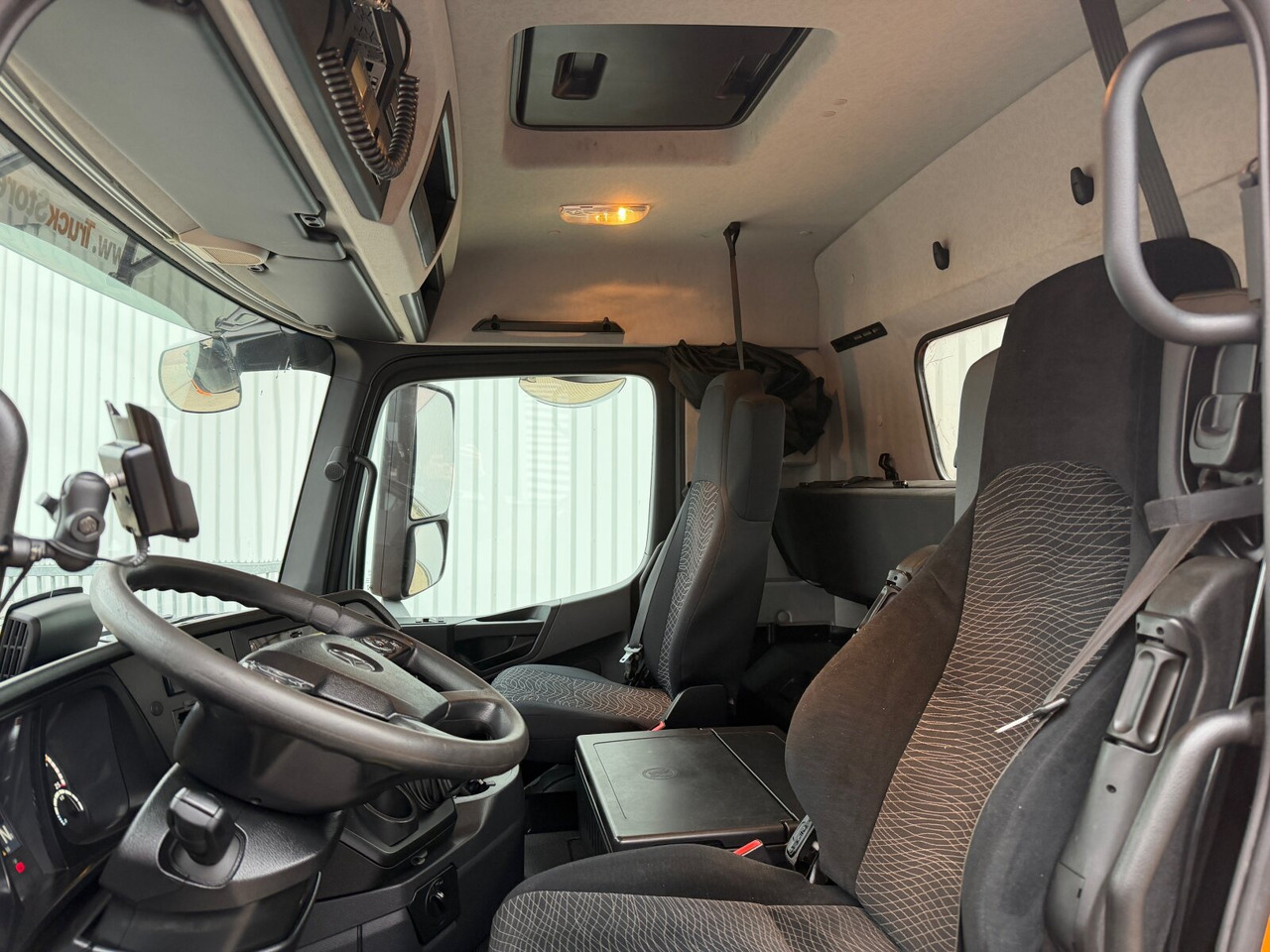 Mercedes-Benz Arocs 3353 K 6x4 Arocs 3353 K 6x4, Grounder, Retarder, Tele-Absetzer, Funk - Φορτηγό καδοφόρος φορτωτής: φωτογραφία 4 Mercedes-Benz Arocs 3353 K 6x4 Arocs 3353 K 6x4, Grounder, Retarder, Tele-Absetzer, Funk - Φορτηγό καδοφόρος φορτωτής: φωτογραφία 4