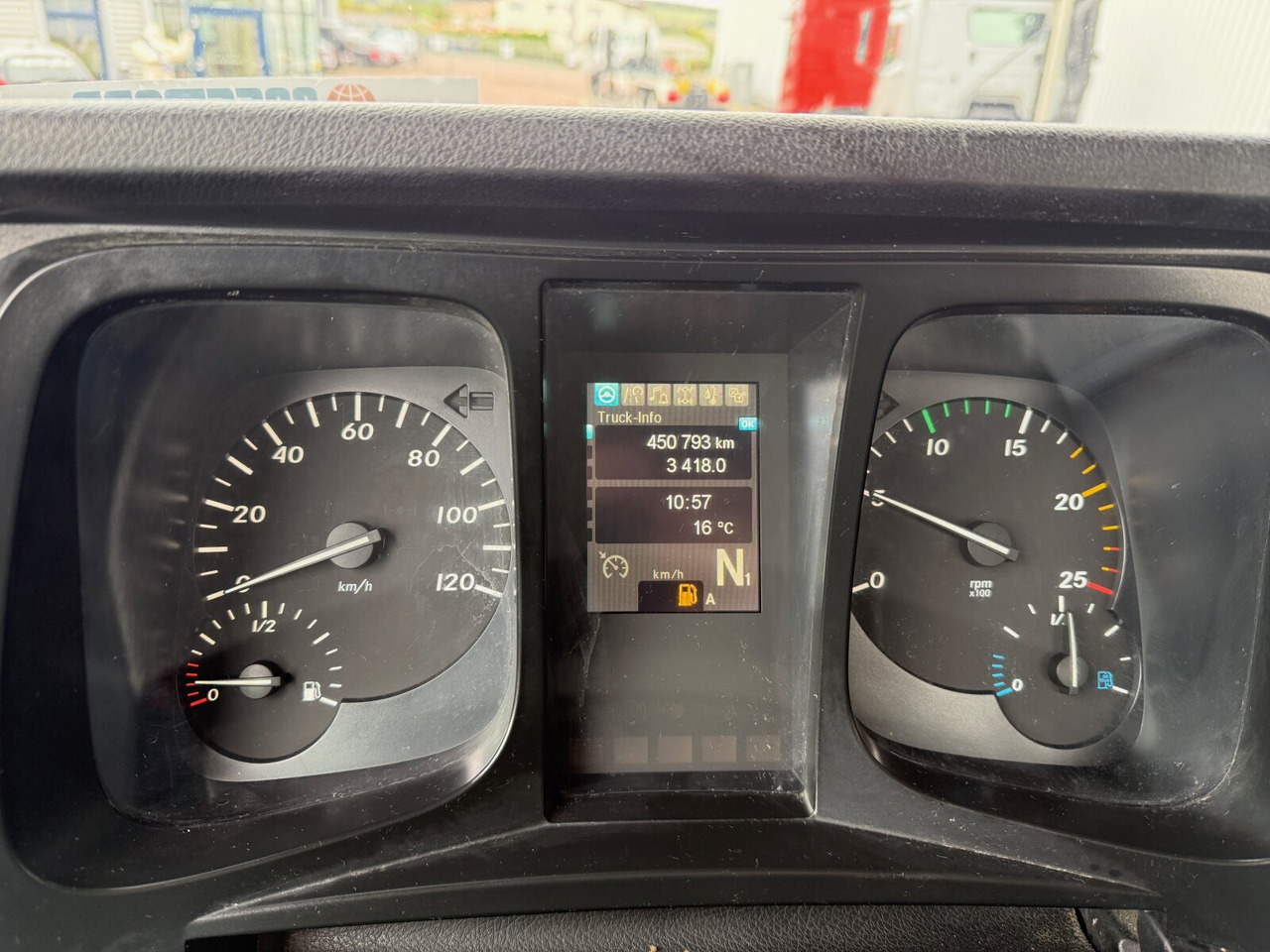 Mercedes-Benz Arocs 3363 K 6x4 Arocs 3363 K 6x4, Grounder, Turbo-Retarder-Kupplung, Bordmatik - Φορτηγό ανατρεπόμενο: φωτογραφία 4 Mercedes-Benz Arocs 3363 K 6x4 Arocs 3363 K 6x4, Grounder, Turbo-Retarder-Kupplung, Bordmatik - Φορτηγό ανατρεπόμενο: φωτογραφία 4