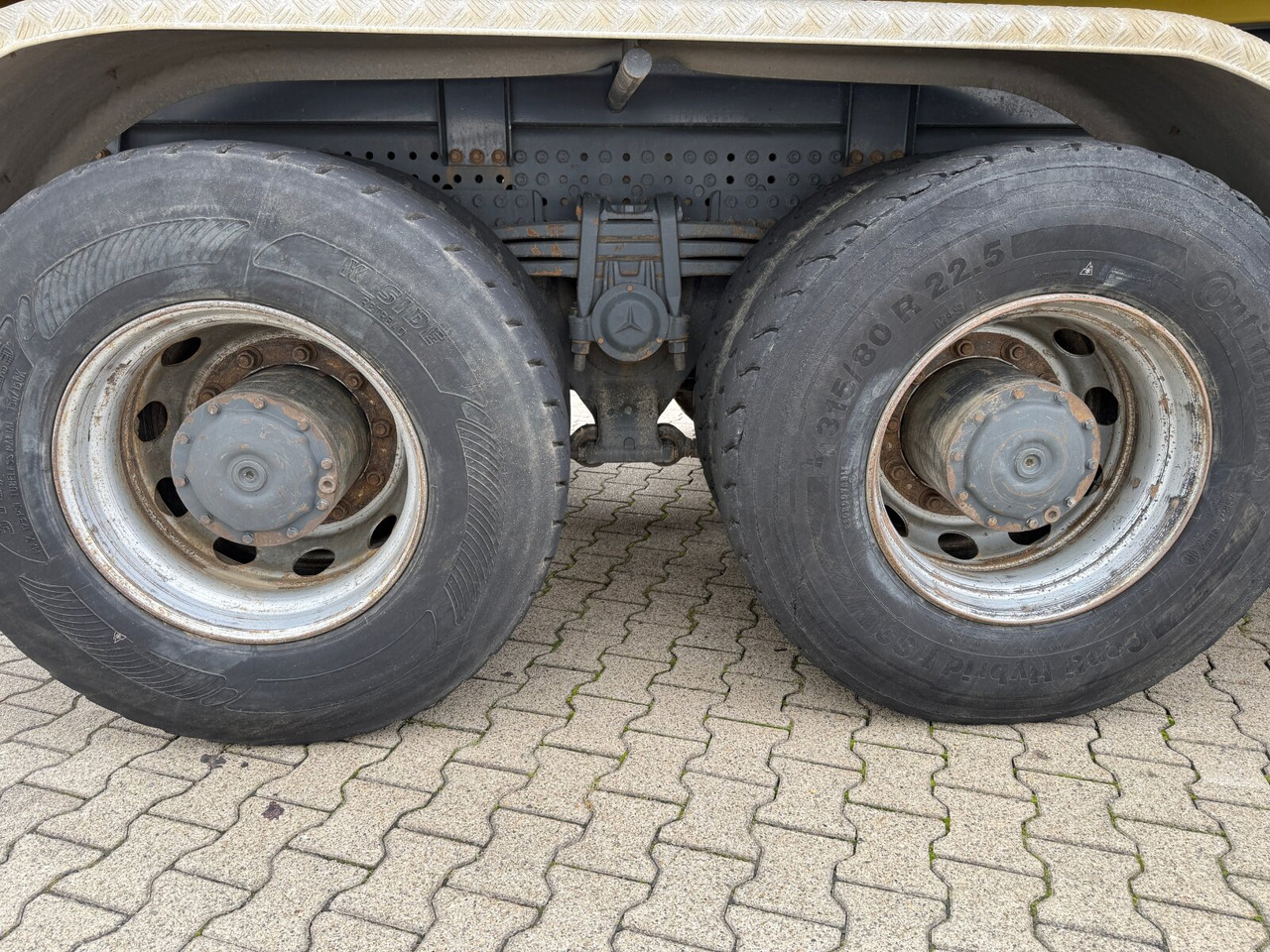 Mercedes-Benz Arocs 3363 K 6x4 Arocs 3363 K 6x4, Grounder, Turbo-Retarder-Kupplung - Φορτηγό φόρτωσης γάντζου: φωτογραφία 2 Mercedes-Benz Arocs 3363 K 6x4 Arocs 3363 K 6x4, Grounder, Turbo-Retarder-Kupplung - Φορτηγό φόρτωσης γάντζου: φωτογραφία 2