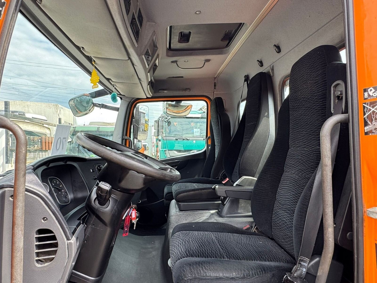 Mercedes-Benz Atego 1218/21 K Atego 1218/21 K, AHK - Φορτηγό ανατρεπόμενο: φωτογραφία 4 Mercedes-Benz Atego 1218/21 K Atego 1218/21 K, AHK - Φορτηγό ανατρεπόμενο: φωτογραφία 4