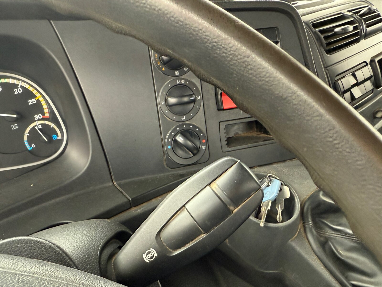 Mercedes-Benz Atego 1224 K 4x2 Atego 1224 K 4x2, Meiller 3-S-Kipper 2x AHK Öl - Φορτηγό ανατρεπόμενο: φωτογραφία 5 Mercedes-Benz Atego 1224 K 4x2 Atego 1224 K 4x2, Meiller 3-S-Kipper 2x AHK Öl - Φορτηγό ανατρεπόμενο: φωτογραφία 5