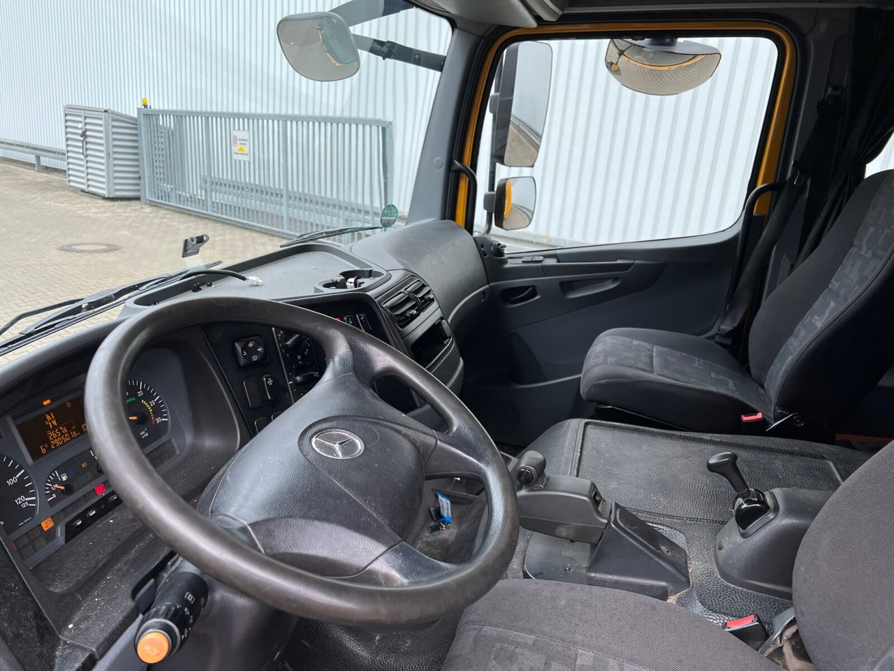 Mercedes-Benz Atego 1224 L 4x2 Atego 1224 L, Möbelkoffer, Dautel LBW, 42 cbm - Φορτηγό κόφα: φωτογραφία 4 Mercedes-Benz Atego 1224 L 4x2 Atego 1224 L, Möbelkoffer, Dautel LBW, 42 cbm - Φορτηγό κόφα: φωτογραφία 4