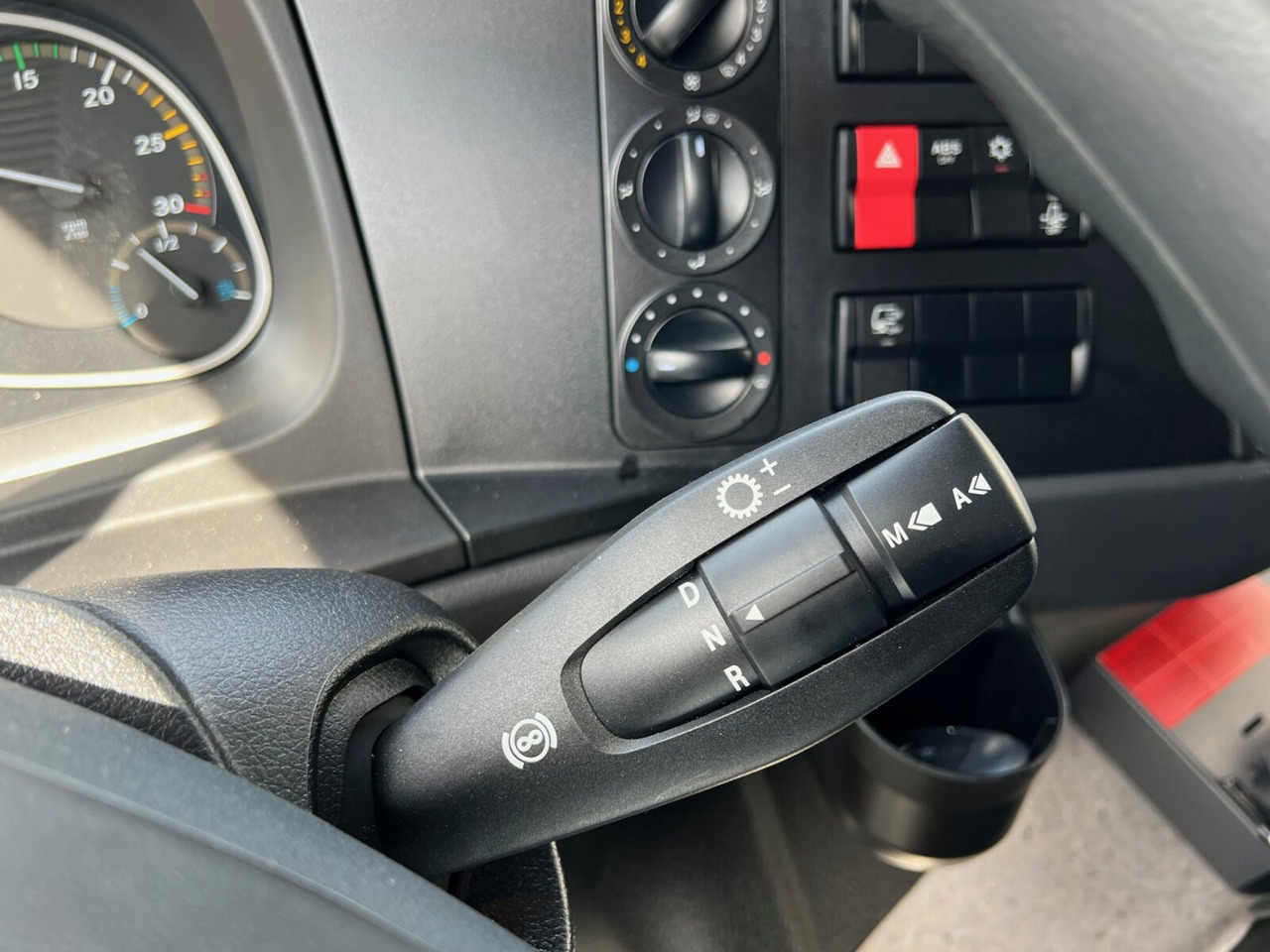 Mercedes-Benz Atego 1324/27 A 4x4 Atego 1324/27 A 4x4, Nebenantrieb - Φορτηγό σασί: φωτογραφία 5 Mercedes-Benz Atego 1324/27 A 4x4 Atego 1324/27 A 4x4, Nebenantrieb - Φορτηγό σασί: φωτογραφία 5